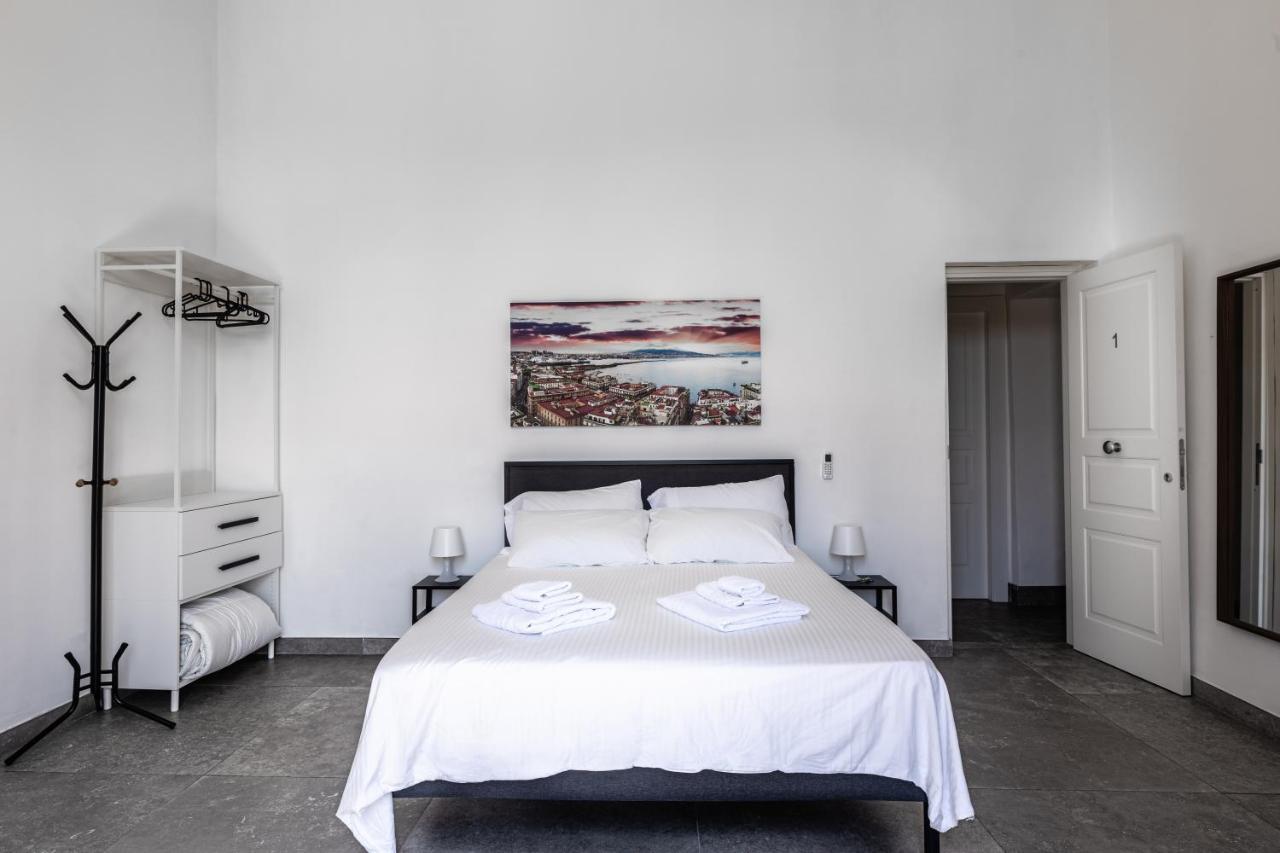 La Bella Vita Luxury Apartament And Travel Solution Napoli Exterior foto