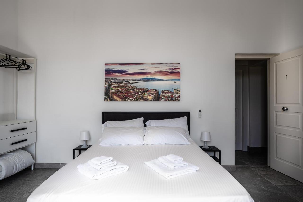 La Bella Vita Luxury Apartament And Travel Solution Napoli Exterior foto