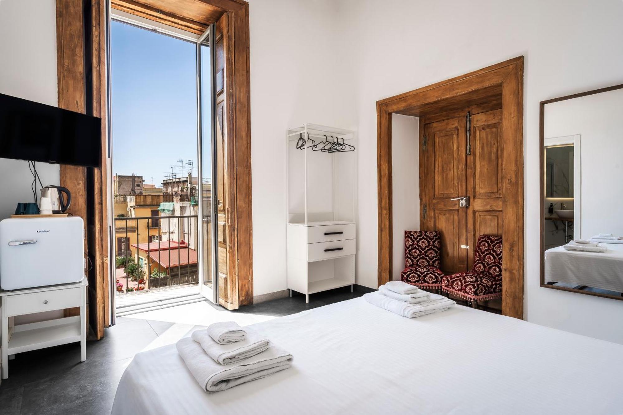 La Bella Vita Luxury Apartament And Travel Solution Napoli Exterior foto