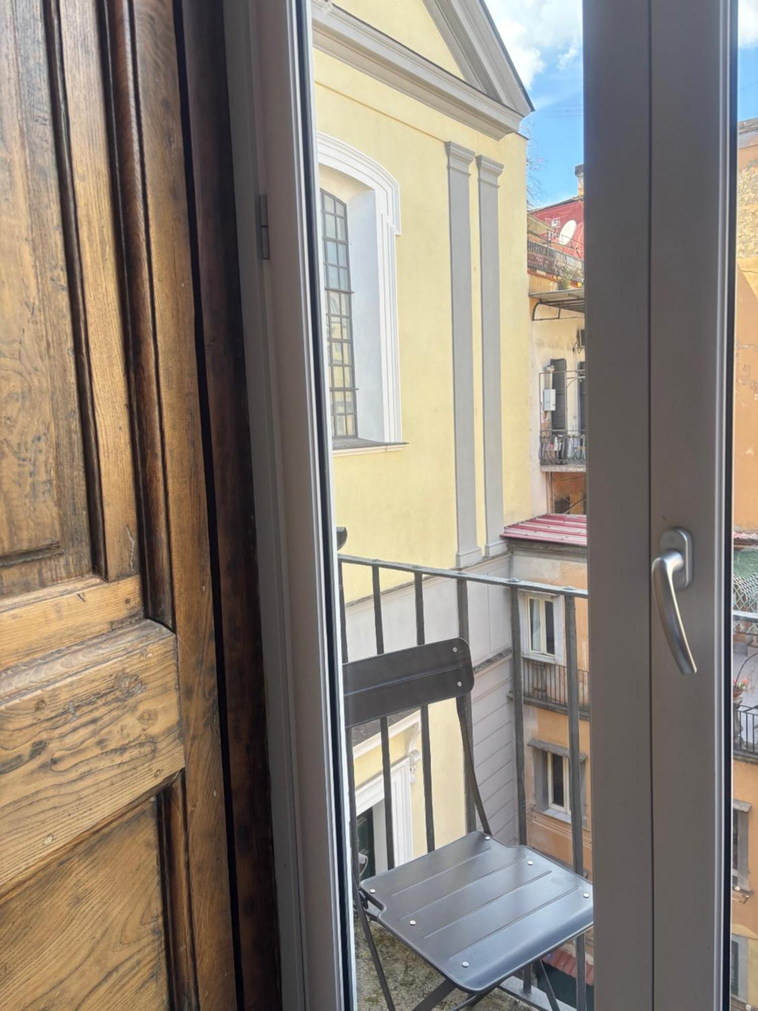 La Bella Vita Luxury Apartament And Travel Solution Napoli Exterior foto